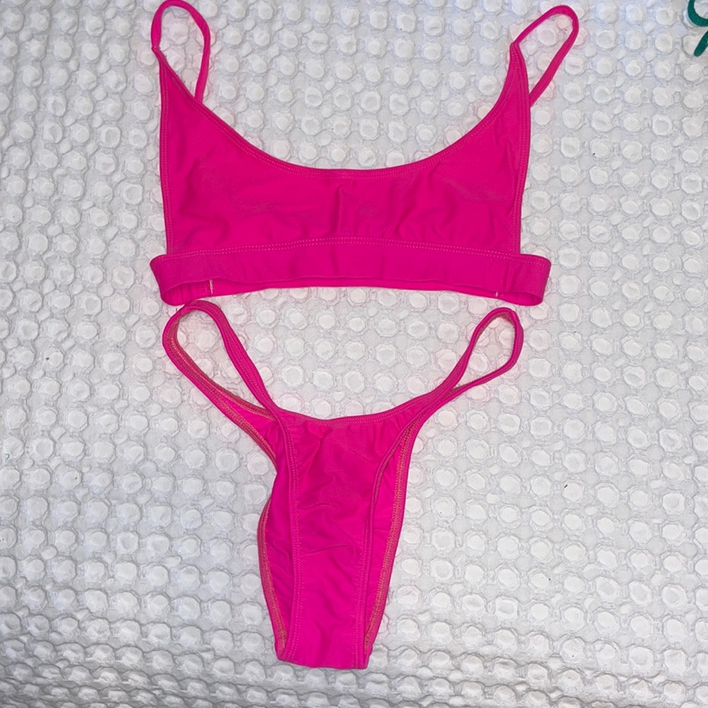 Minimal Animale bikini top